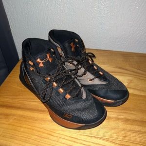 Under Armour Curry 3 Brass Band